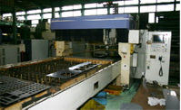 レーザー加工機（三菱製）